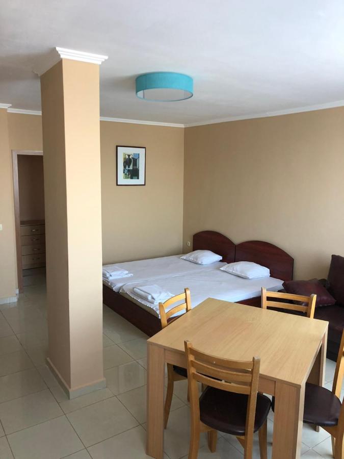 Апартаменти Бриз 1 Pomorie Ngoại thất bức ảnh