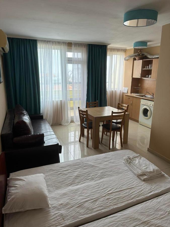 Апартаменти Бриз 1 Pomorie Ngoại thất bức ảnh