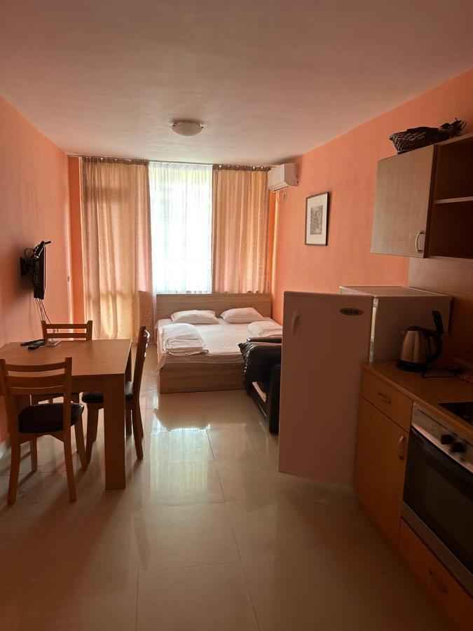 Апартаменти Бриз 1 Pomorie Ngoại thất bức ảnh